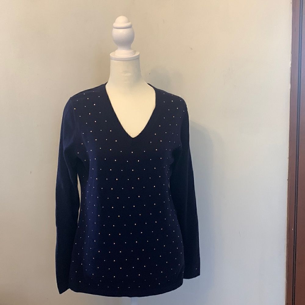 Tommy Hilfiger navy blue V neck sweater with round gold embellishment Size M New